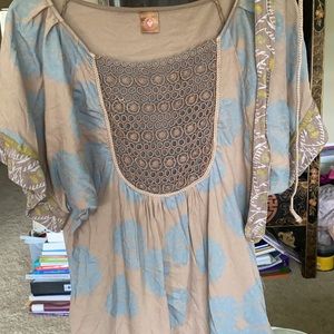 Language Anthropologie brown floral tunic w tie